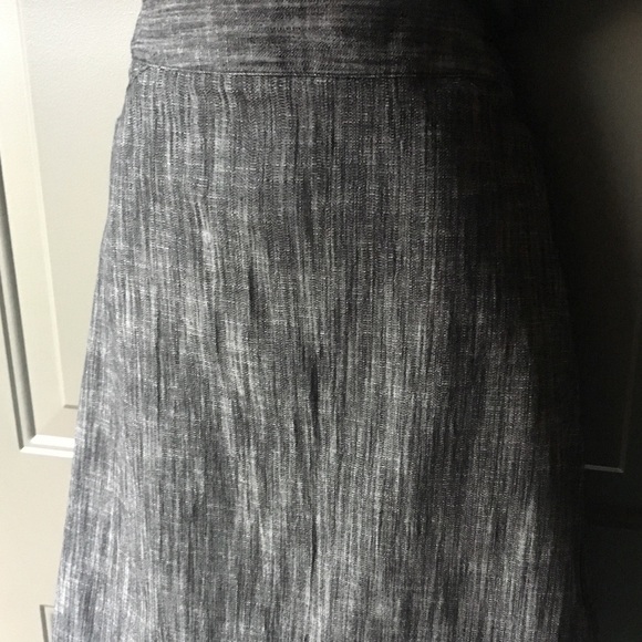 Larry Levine skirt - Picture 2 of 3